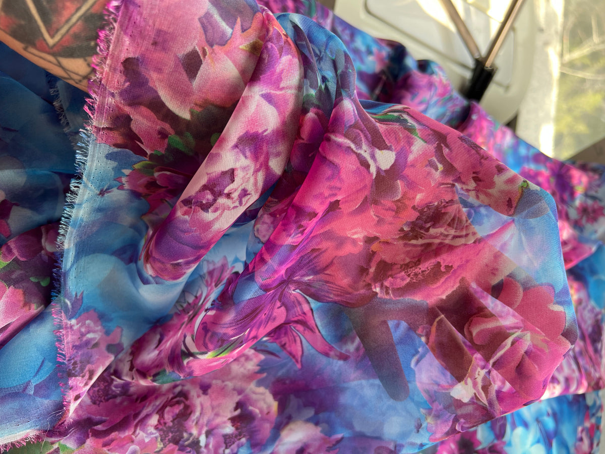 Gasa Chiffón Estampada Fiesta Floral Morado / Azul