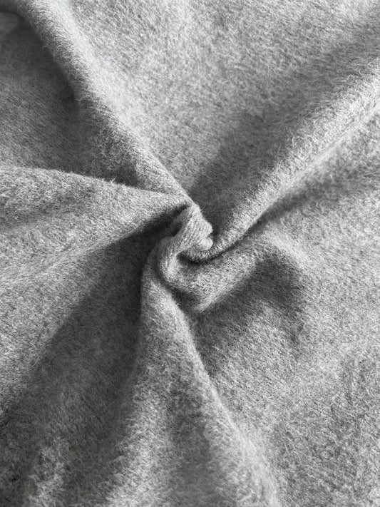 Franela Peluda Gris