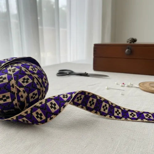 Cinta Pasamanería Bordada India Delgada Morado