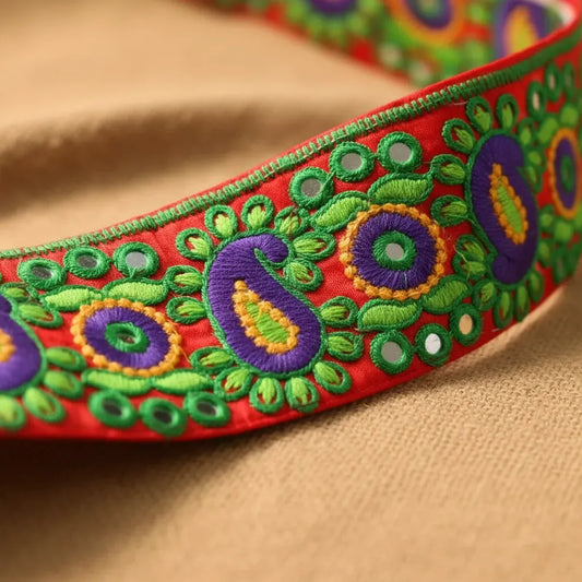 Cinta Pasamanería Bordada India Ancha Rojo / Verde