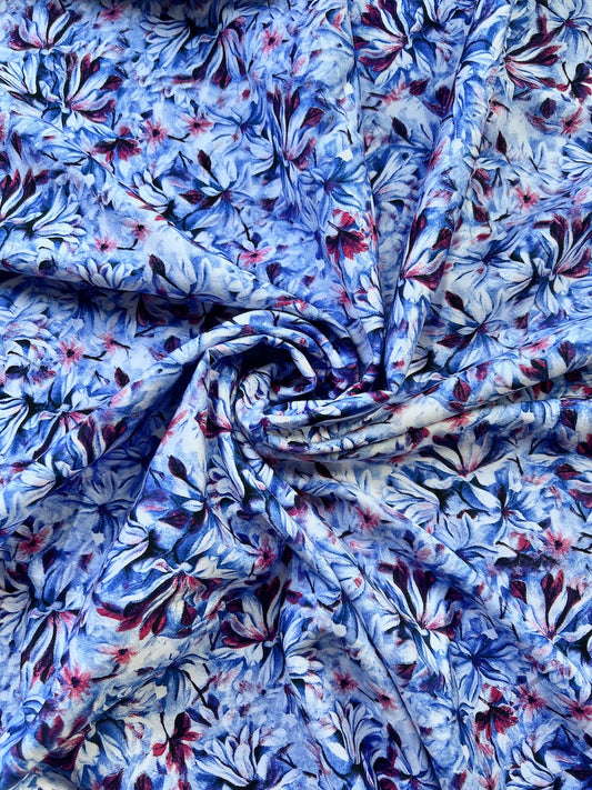 Gabardina Elasticada Floreada Azul