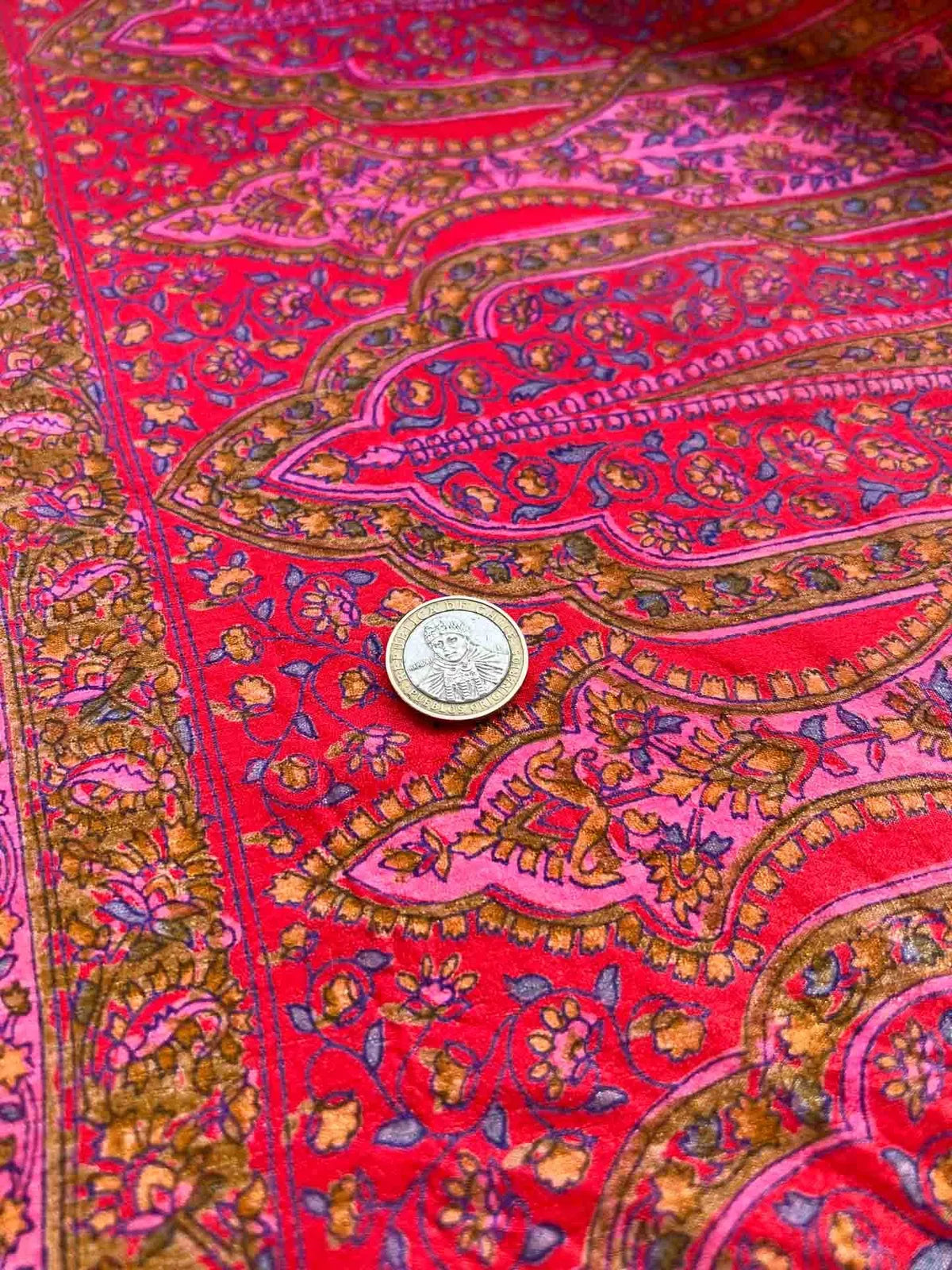 Corte De Tela De Saris Indios Vintage Estampado Rojo