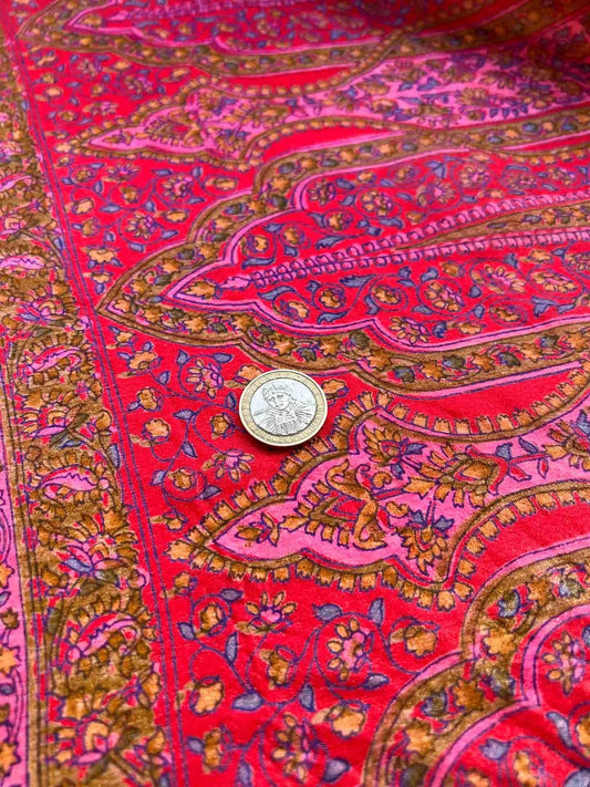 Corte De Tela De Saris Indios Vintage Estampado Rojo